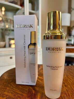 D'OR24K Prestige Exfoliating Pearl Milk Cleanser - White & Gold